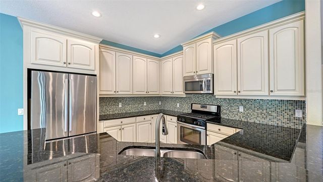 7702 RIO BELLA PLACE, Bradenton, FL 34201