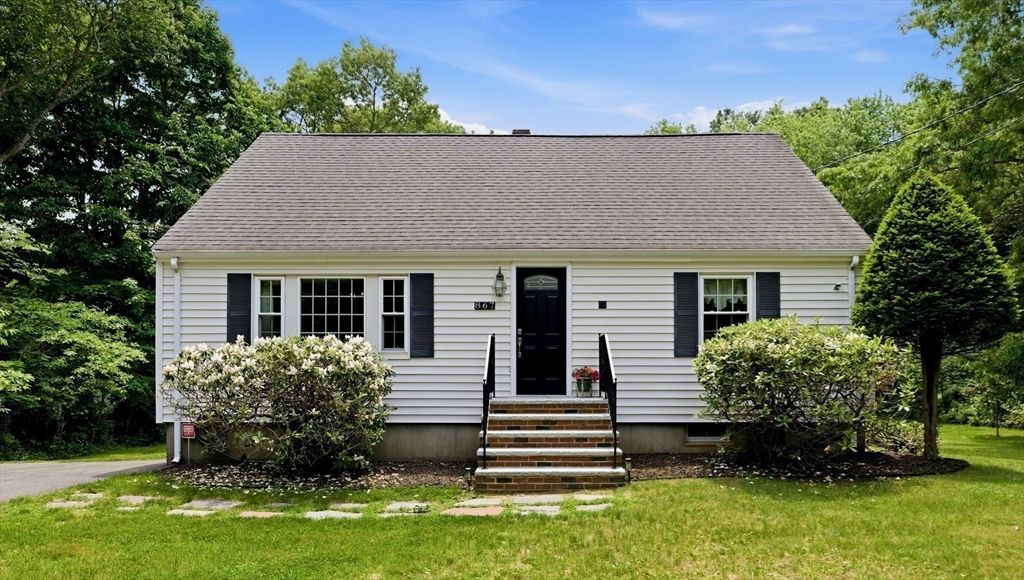867 Whitman St, Hanson, MA 02341