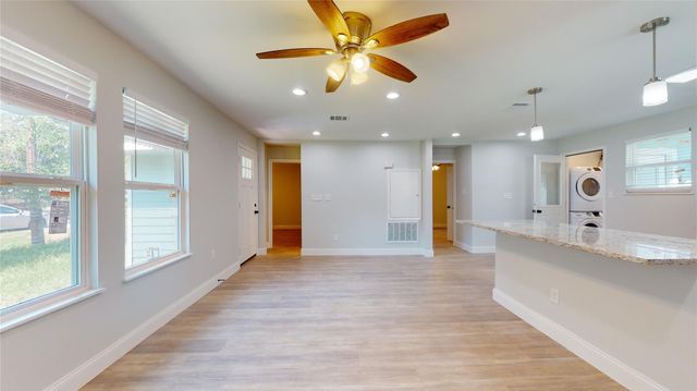 227 Kansas Street, Bacliff, TX 77518