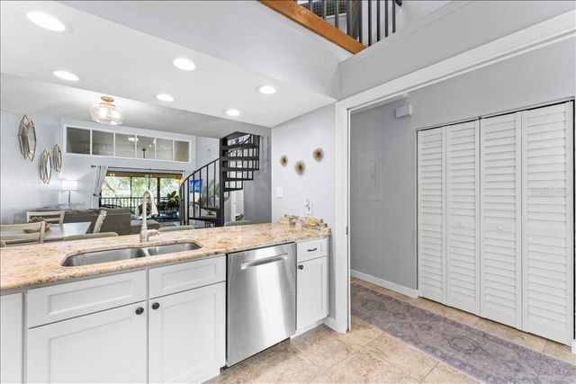 40 SHAMROCK WAY 40, Oldsmar, FL 34677