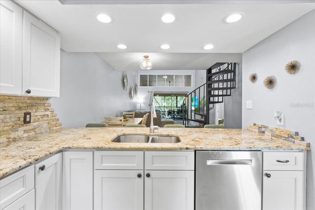 40 SHAMROCK WAY 40, Oldsmar, FL 34677