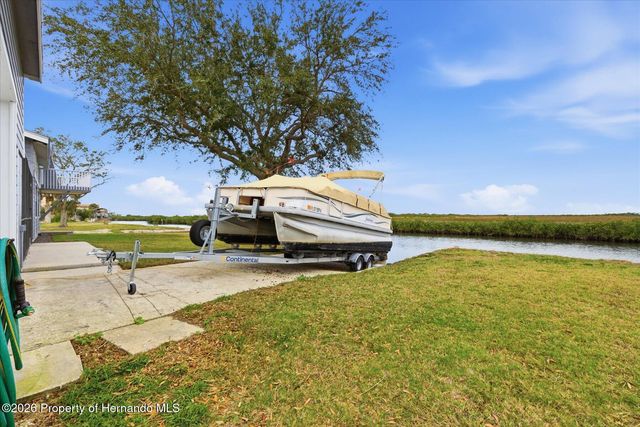 2487 Sunset Vista Drive, Aripeka, FL 34679