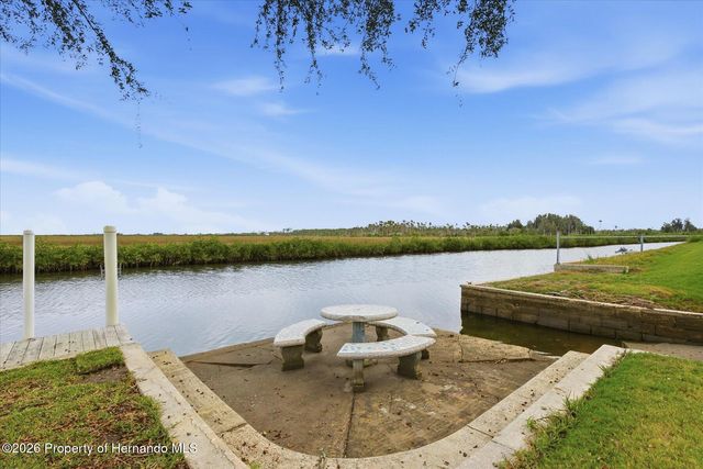 2487 Sunset Vista Drive, Aripeka, FL 34679