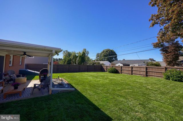 118 BAYBERRY DR, Lancaster, PA 17603