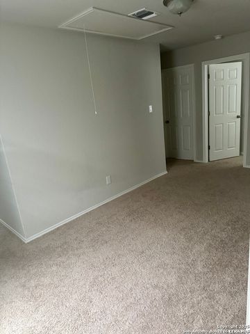 7535 HOMEWOOD LN, Elmendorf, TX 78112