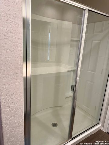 7535 HOMEWOOD LN, Elmendorf, TX 78112