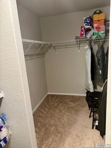 7535 HOMEWOOD LN, Elmendorf, TX 78112