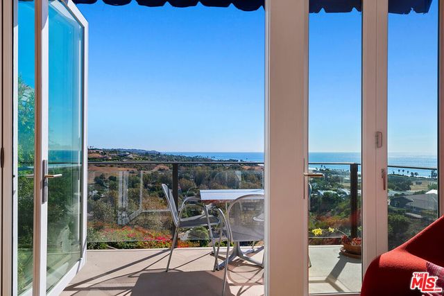 6240 Tapia Drive D, Malibu, CA 90265