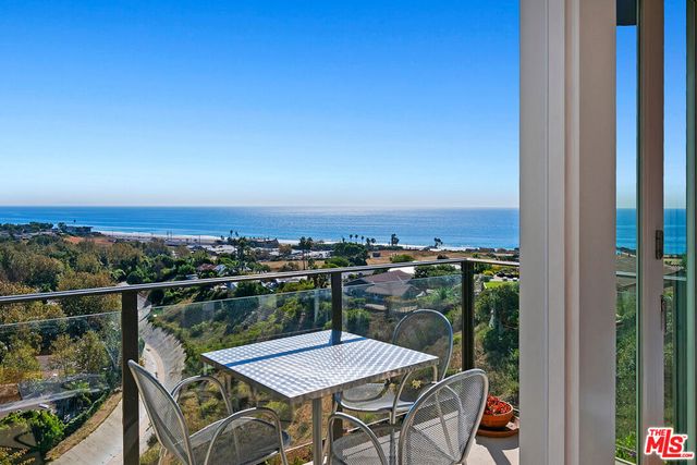 6240 Tapia Drive D, Malibu, CA 90265