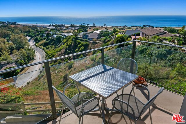 6240 Tapia Drive D, Malibu, CA 90265