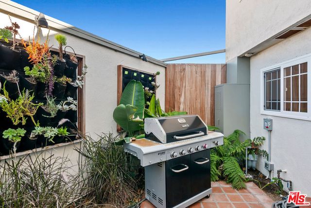 6240 Tapia Drive D, Malibu, CA 90265