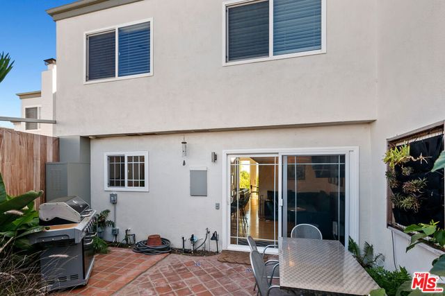 6240 Tapia Drive D, Malibu, CA 90265