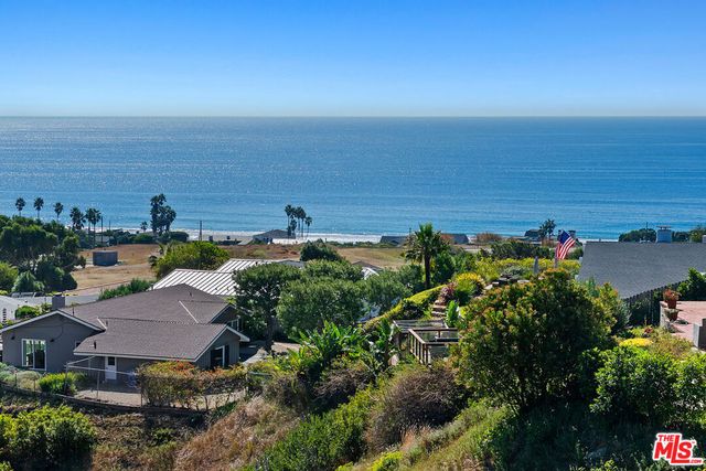 6240 Tapia Drive D, Malibu, CA 90265
