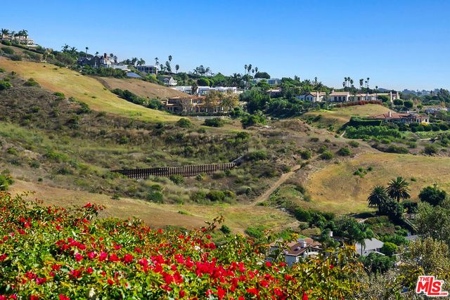 6240 Tapia Drive D, Malibu, CA 90265