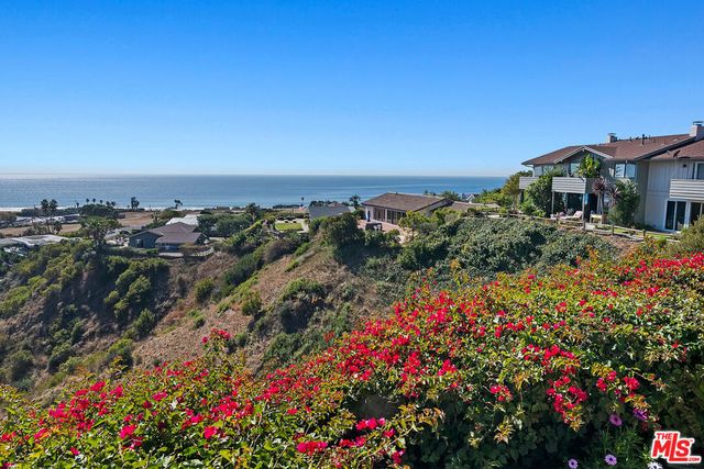 6240 Tapia Drive D, Malibu, CA 90265