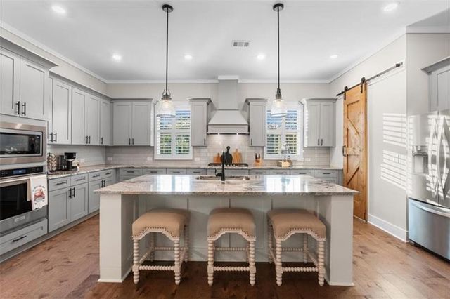 283 London Road, Ball Ground, GA 30107