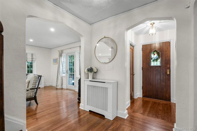 73 Woodlawn Avenue, New Rochelle, NY 10804