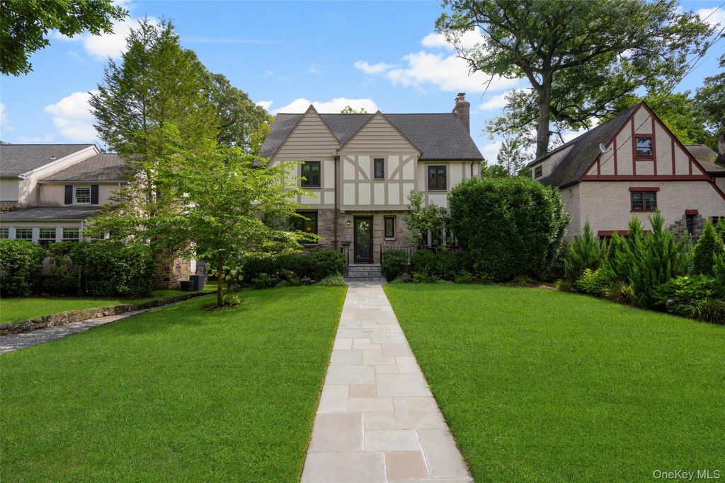 73 Woodlawn Avenue, New Rochelle, NY 10804 — photo 2