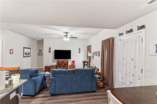 2104 Crestview Place, Raymore, MO 64083