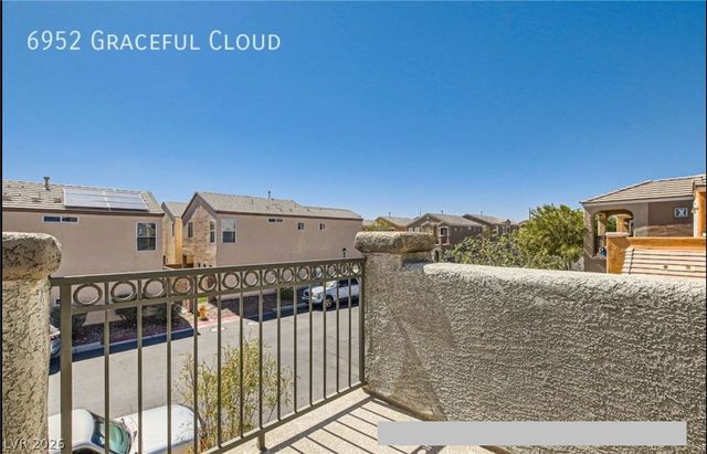 6952 Graceful Cloud Avenue, Henderson, NV 89011