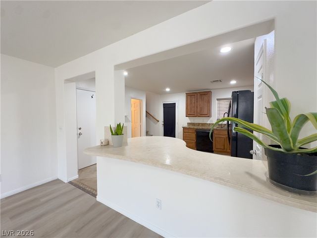 6952 Graceful Cloud Avenue, Henderson, NV 89011