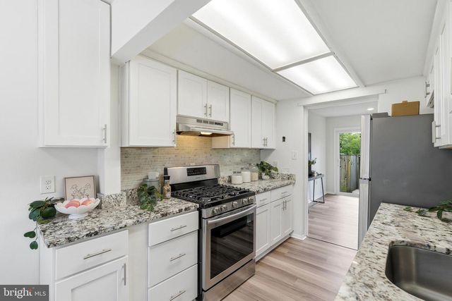 1982 CAMBRIDGE DR, Crofton, MD 21114