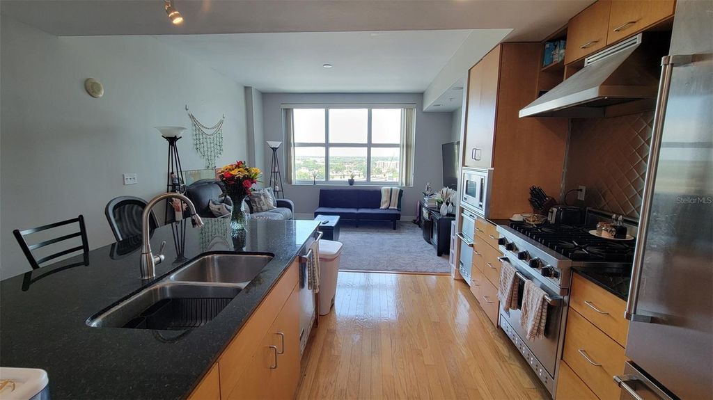 Image 6 of property listing at 1120 E KENNEDY BOULEVARD 1217, Tampa, FL 33602