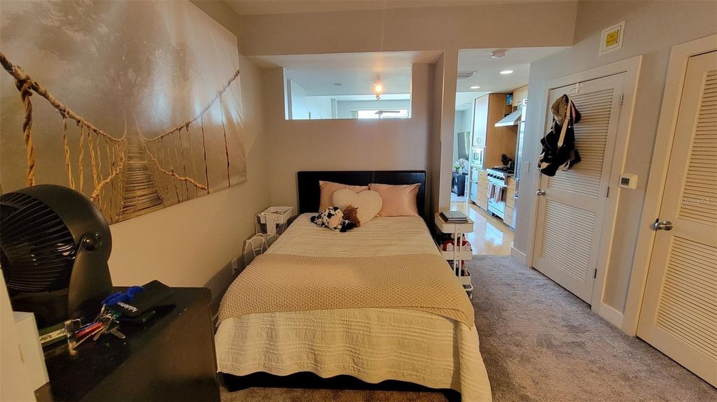 Image 10 of property listing at 1120 E KENNEDY BOULEVARD 1217, Tampa, FL 33602