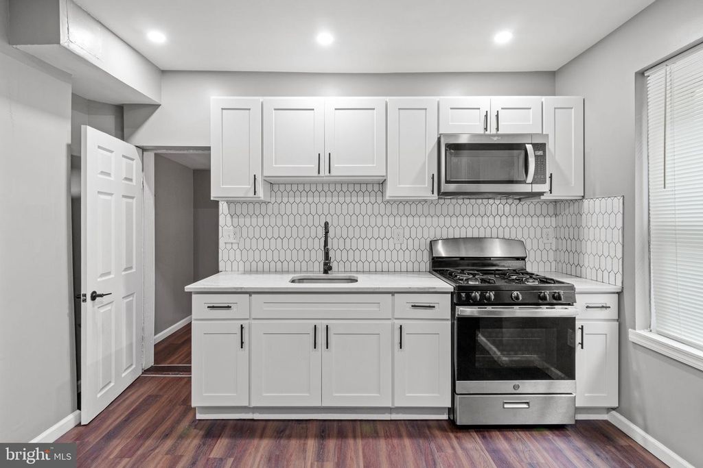 1344 PRINCETON AVE, Trenton, NJ 08638