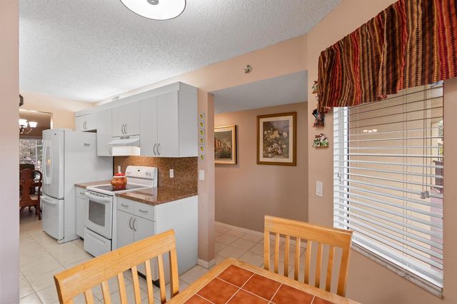 13000 SW 15th Court 311u, Pembroke Pines, FL 33027