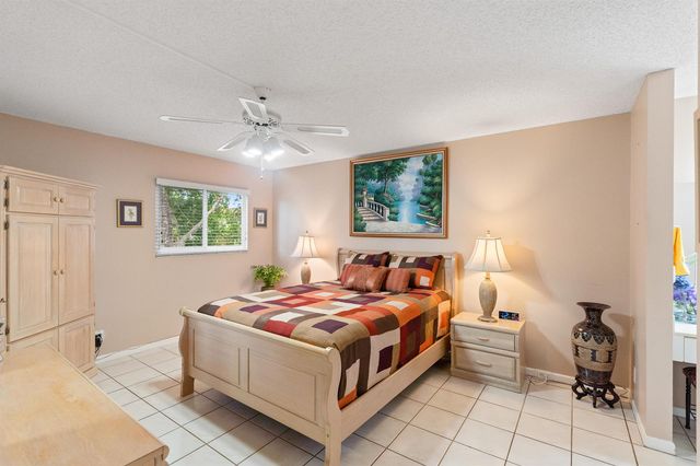 13000 SW 15th Court 311u, Pembroke Pines, FL 33027