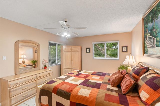 13000 SW 15th Court 311u, Pembroke Pines, FL 33027