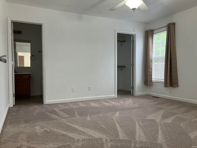7872 Sandalwood Drive, Newburgh, IN 47630
