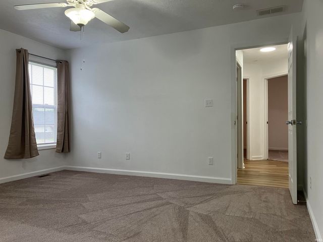 7872 Sandalwood Drive, Newburgh, IN 47630