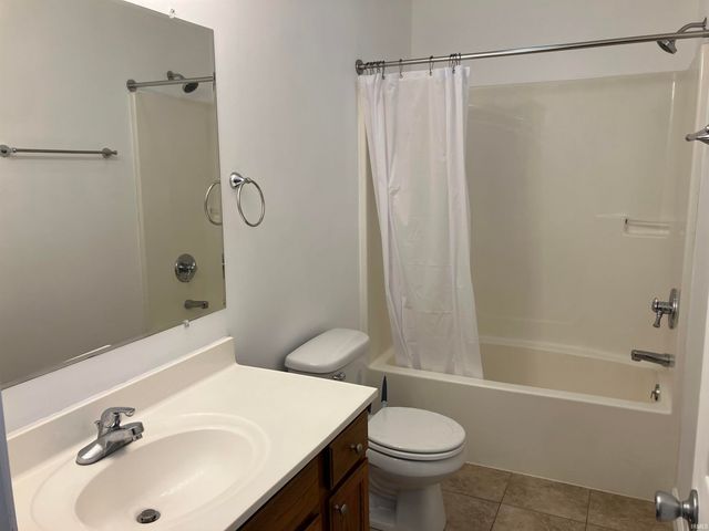 7872 Sandalwood Drive, Newburgh, IN 47630