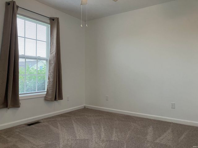 7872 Sandalwood Drive, Newburgh, IN 47630