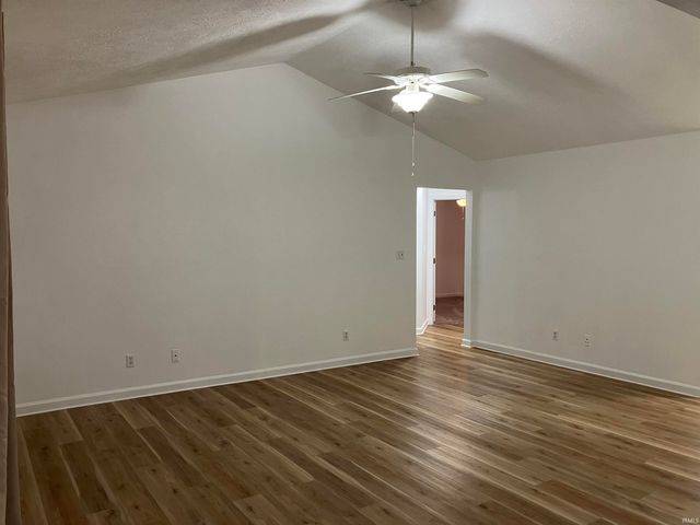 7872 Sandalwood Drive, Newburgh, IN 47630