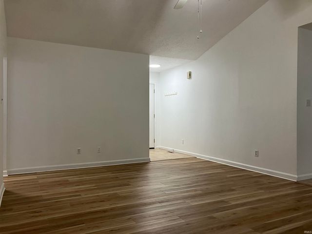 7872 Sandalwood Drive, Newburgh, IN 47630