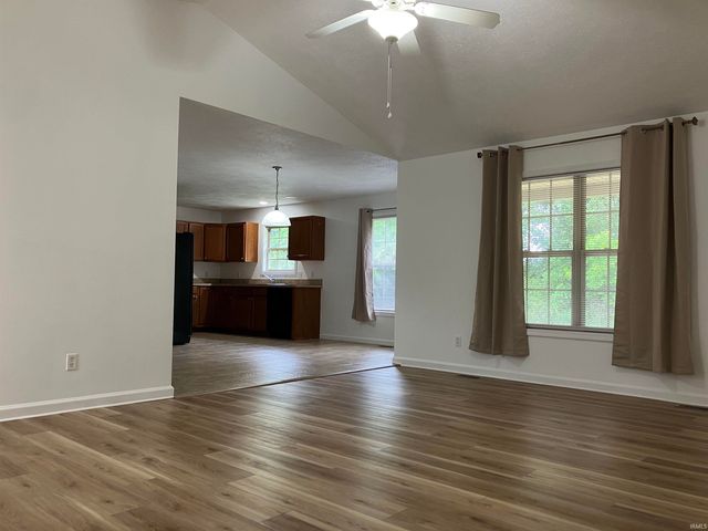 7872 Sandalwood Drive, Newburgh, IN 47630