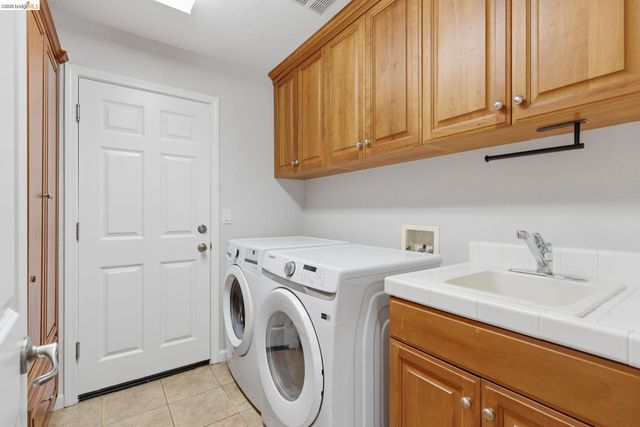 1453 EMPRESS LANE, Brentwood, CA 94513