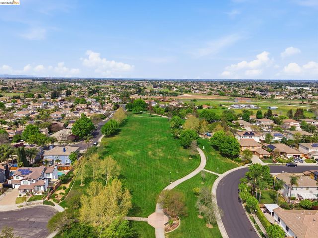 1453 EMPRESS LANE, Brentwood, CA 94513