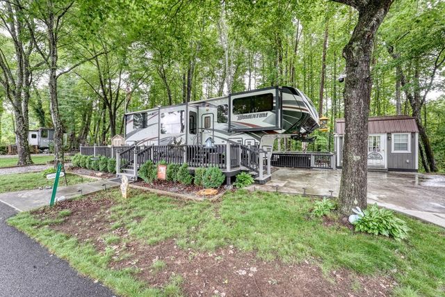 73 Moccasin Lane, Blairsville, GA 30512