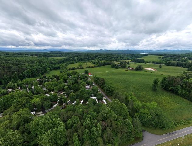 73 Moccasin Lane, Blairsville, GA 30512