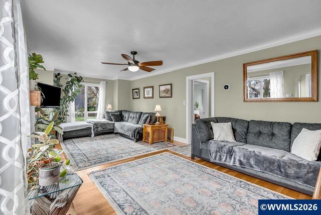 1115 Capitol St NE, Salem, OR 97301