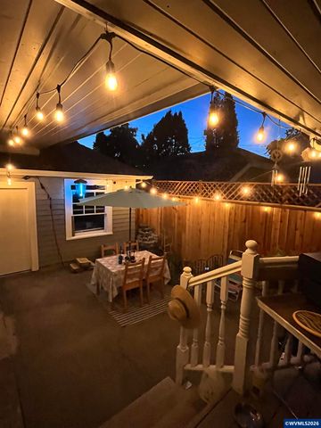 1115 Capitol St NE, Salem, OR 97301