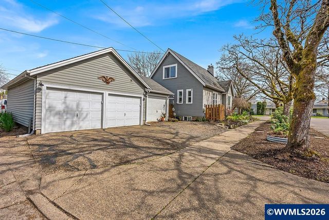 1115 Capitol St NE, Salem, OR 97301