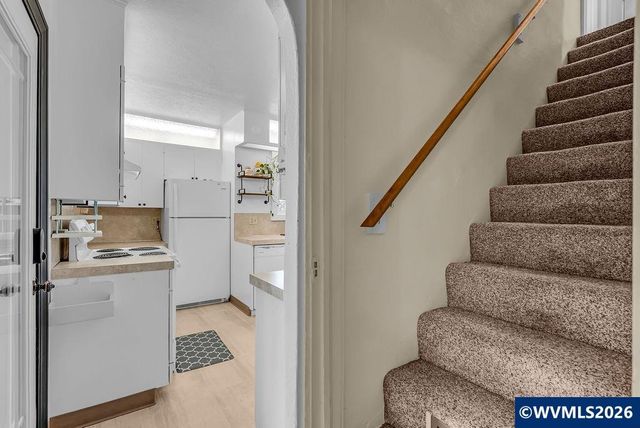 1115 Capitol St NE, Salem, OR 97301