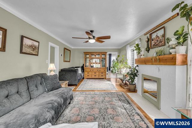 1115 Capitol St NE, Salem, OR 97301