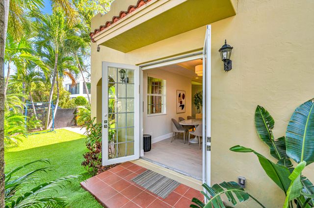 449 NE 16th Avenue, Fort Lauderdale, FL 33301