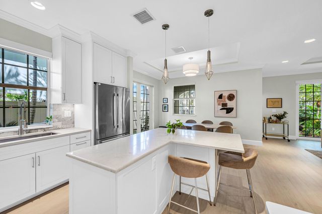 449 NE 16th Avenue, Fort Lauderdale, FL 33301